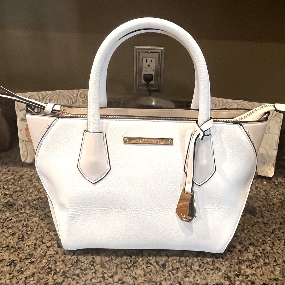 GIANNI BINI White purse gold beads black trim handbag shoulder bag NEW